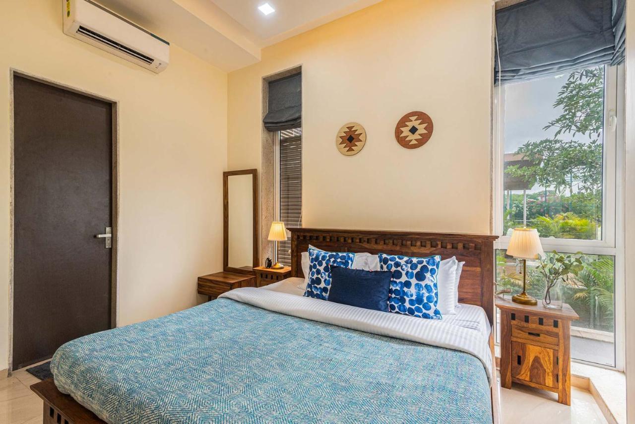 Sierra Skies By Stayvista - A Mountain-View Villa Featuring A Rooftop Swimming Pool, Jacuzzi, Turf, And A Gym For An Elevated Stay Лонавала Экстерьер фото
